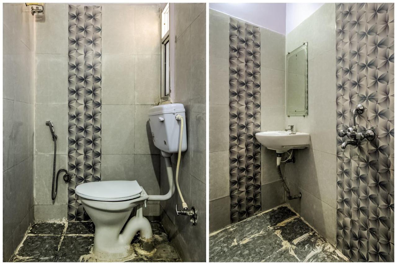 Oyo 14993 Rp Palace Danapur Luaran gambar