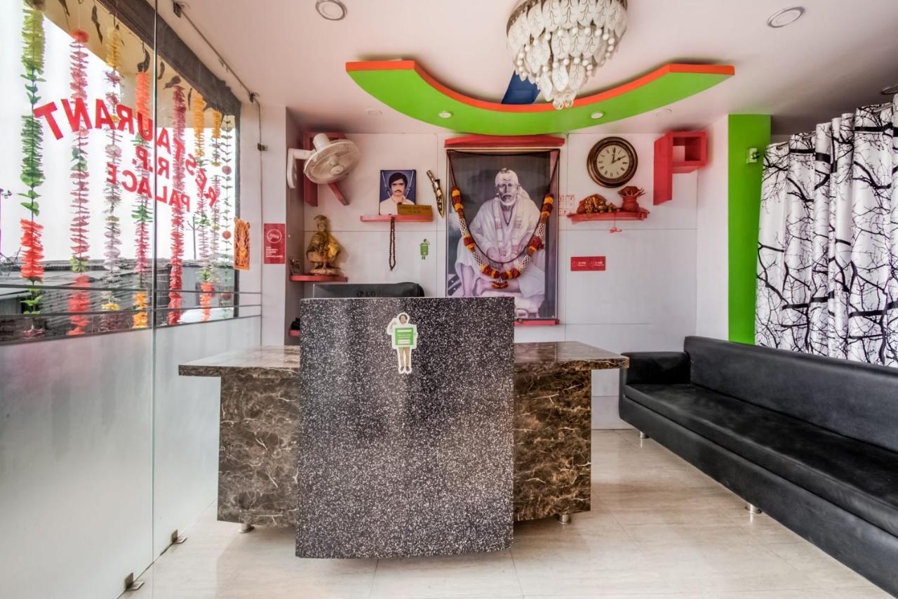 Oyo 14993 Rp Palace Danapur Luaran gambar