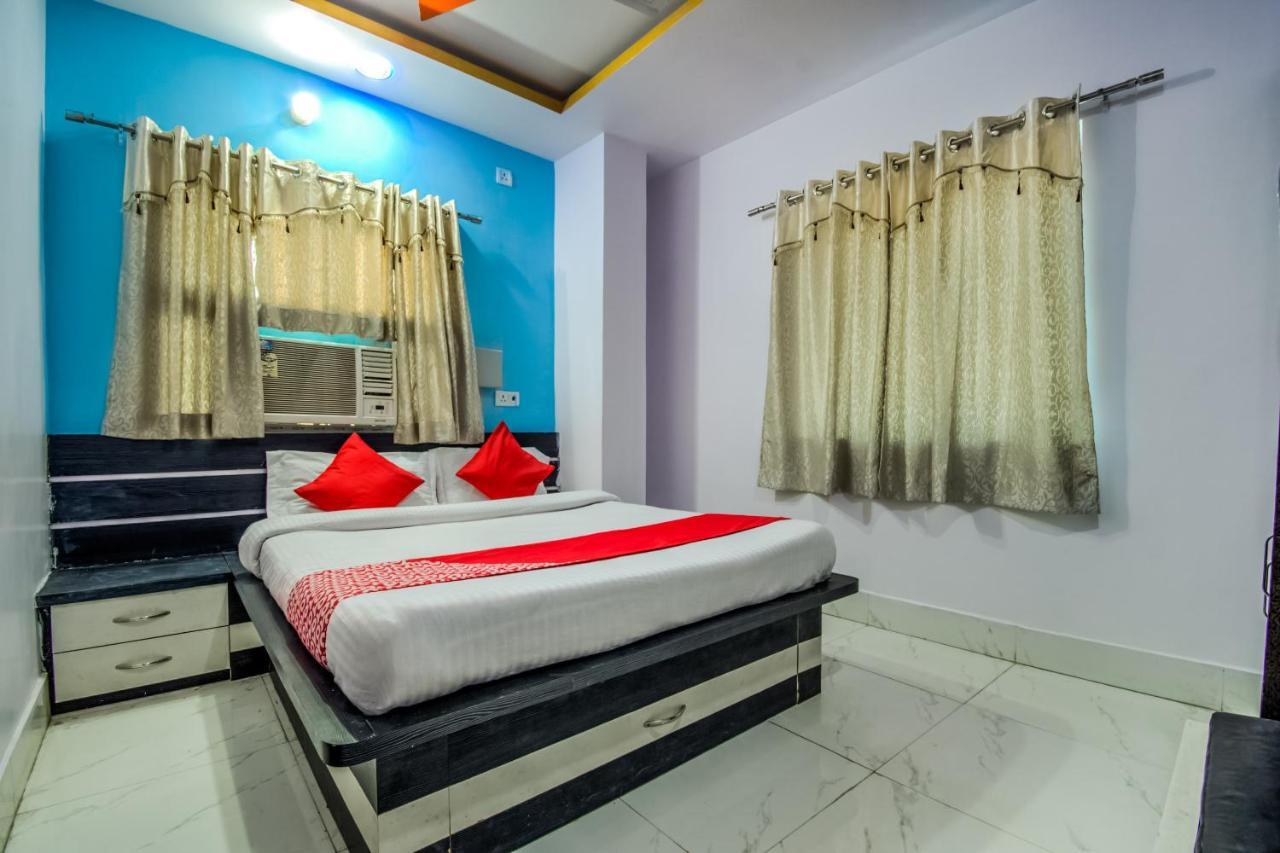 Oyo 14993 Rp Palace Danapur Luaran gambar