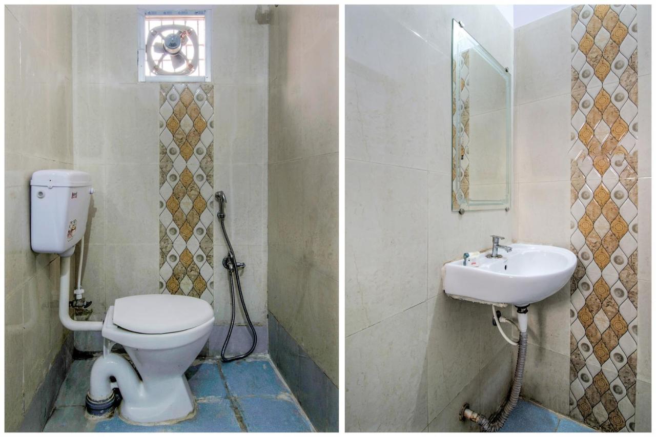 Oyo 14993 Rp Palace Danapur Luaran gambar
